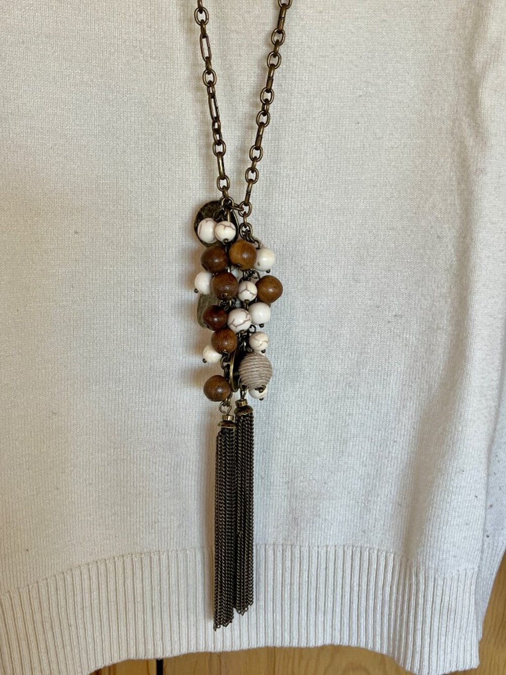 Tasseled pendant necklace